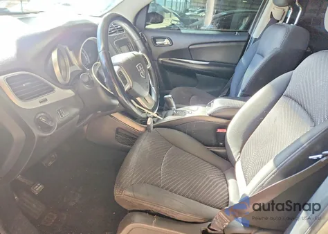 2016 Dodge Journey Sxt z USA, uszkodzony, nr VIN 3C4PDCBG1GT138982